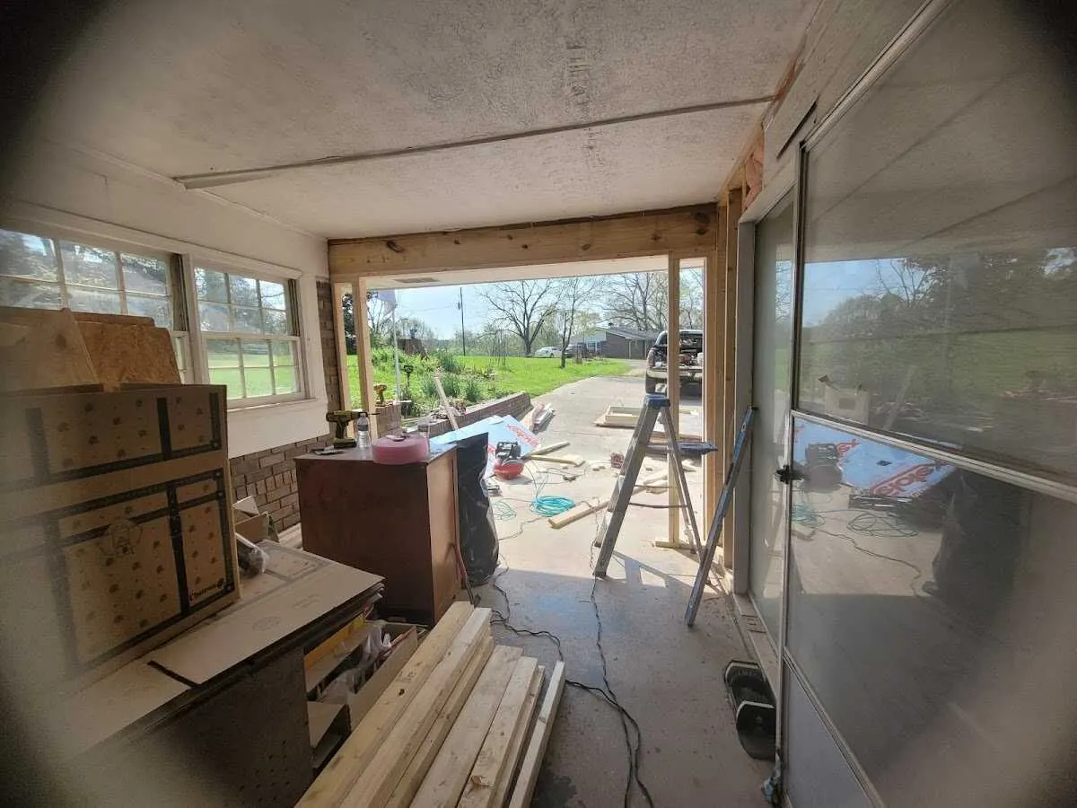 Air movers and dehumidifier for Water Mitigation Services in Linthicum